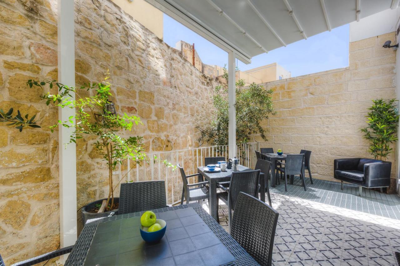Two Pillows Boutique Hostel Σλιέμα Εξωτερικό φωτογραφία